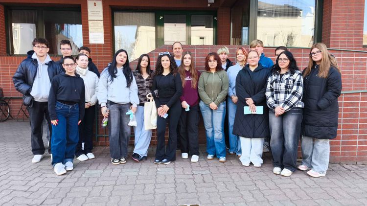 Diákjaink részt vettek a Fahidi Éva Párbeszéd Programban