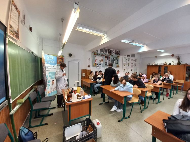 Beiskolázási kampány Tiszaújvároson